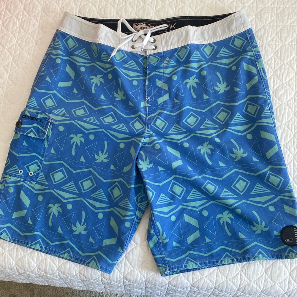 Mens board short, 10” in seam, 21” out seam
